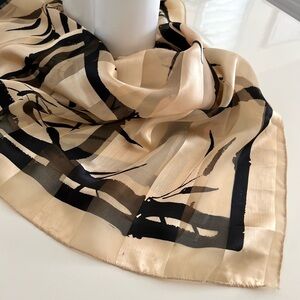 Bamboo design Chic  Scarf in Black and Tan